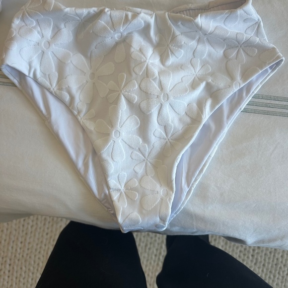 High waisted swim bottoms - Picture 1 of 1